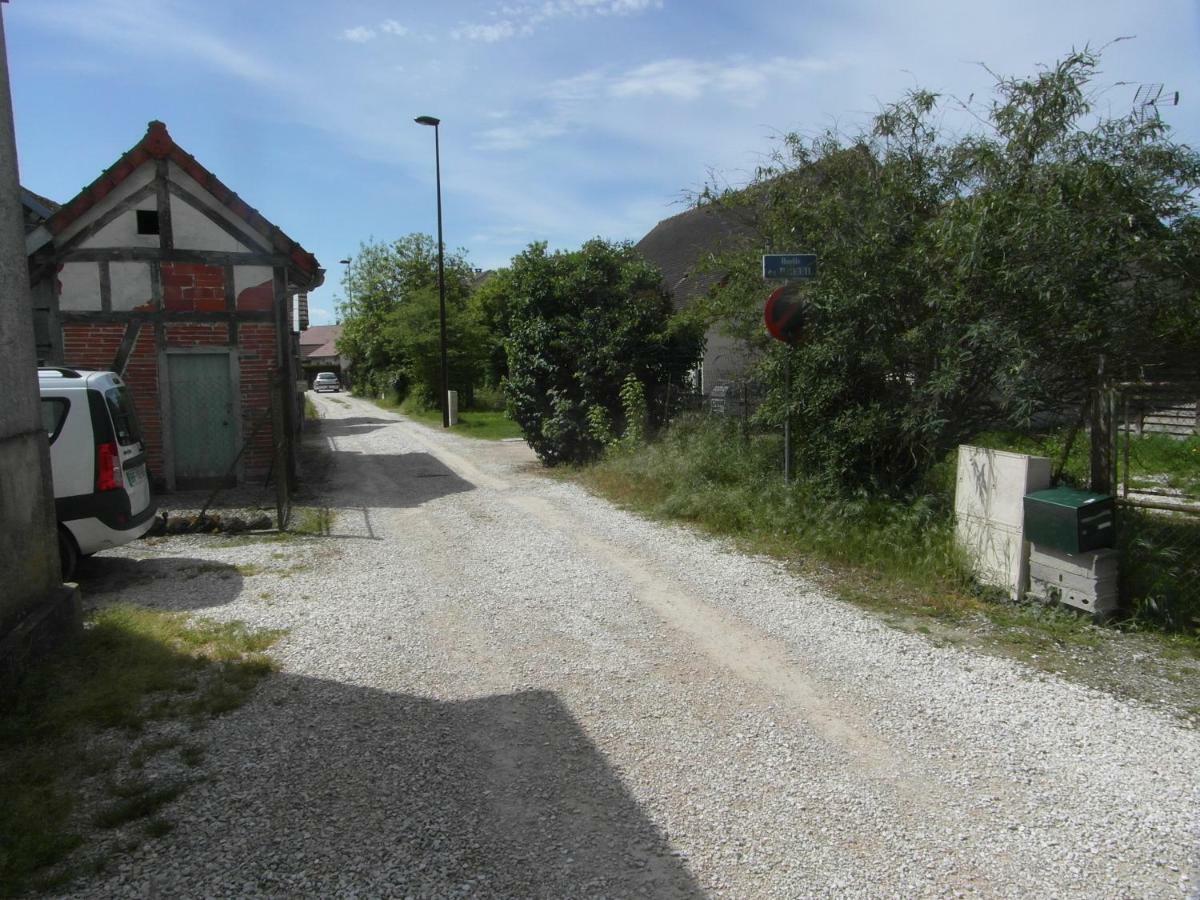 Hotel Le Breuil Piney Exterior foto