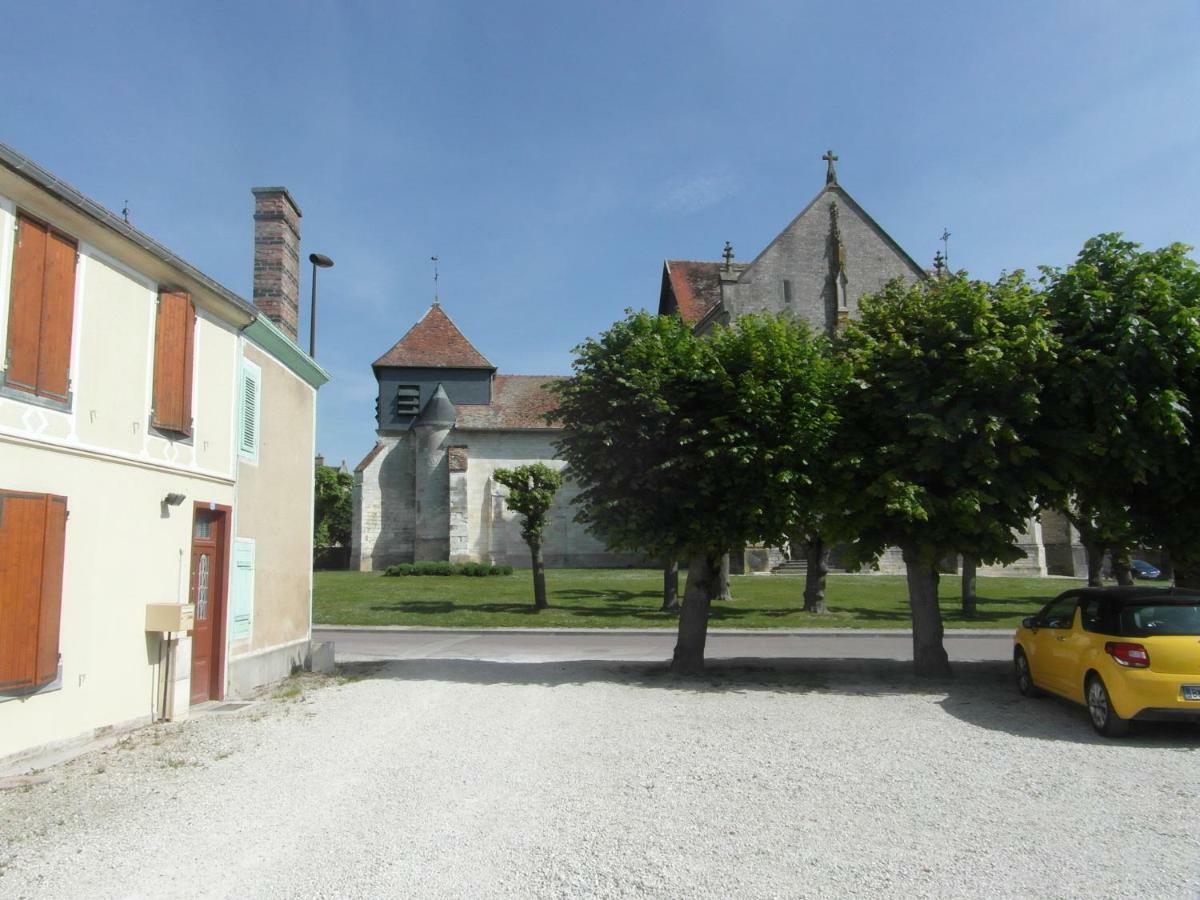 Hotel Le Breuil Piney Exterior foto